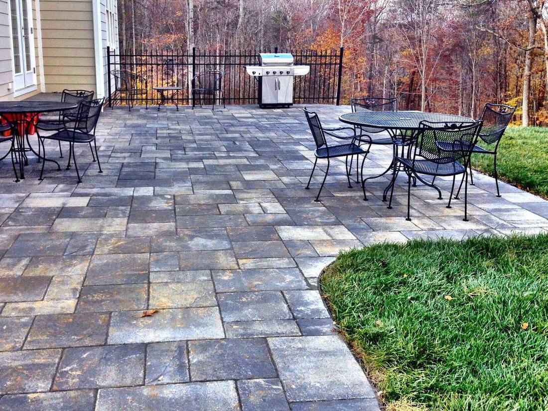 Multi level paver patio